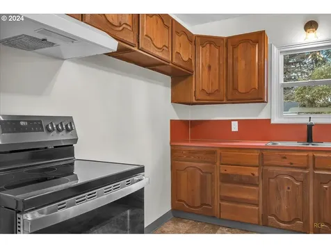 5307 SE 108th Avenue Portland OR 97266