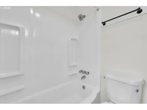 5307 SE 108th Avenue Portland OR 97266