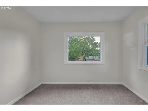 5307 SE 108th Avenue Portland OR 97266