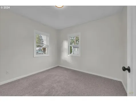 5307 SE 108th Avenue Portland OR 97266