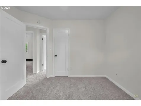 5307 SE 108th Avenue Portland OR 97266