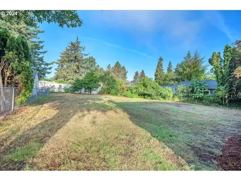 5307 SE 108th Avenue Portland OR 97266