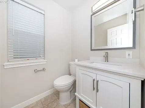 6120 Lynne Court Gladstone OR 97027