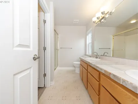 6120 Lynne Court Gladstone OR 97027