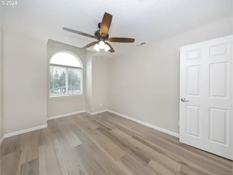 6120 Lynne Court Gladstone OR 97027