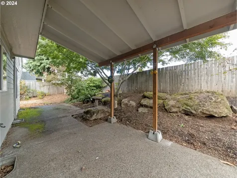 6120 Lynne Court Gladstone OR 97027