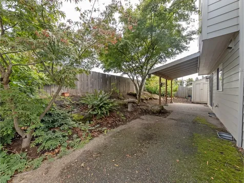 6120 Lynne Court Gladstone OR 97027