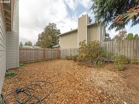 6120 Lynne Court Gladstone OR 97027