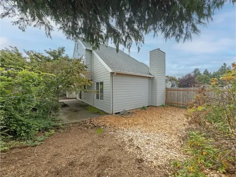 6120 Lynne Court Gladstone OR 97027