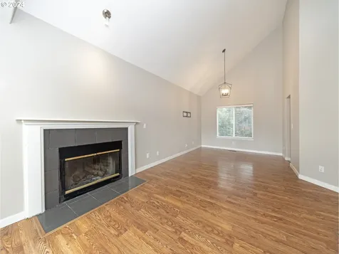 6120 Lynne Court Gladstone OR 97027
