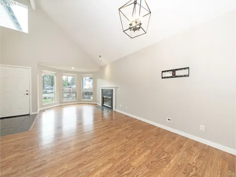 6120 Lynne Court Gladstone OR 97027