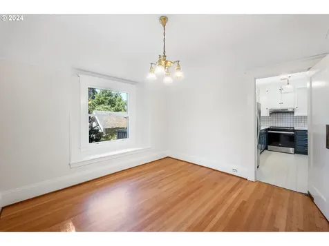 1341 SE 55th Avenue Portland OR 97215