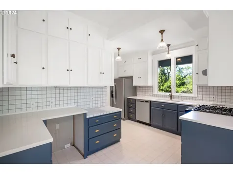 1341 SE 55th Avenue Portland OR 97215