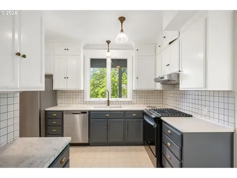 1341 SE 55th Avenue Portland OR 97215