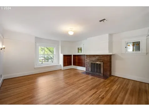 1341 SE 55th Avenue Portland OR 97215