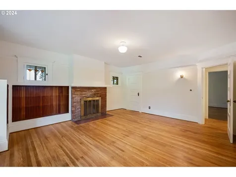 1341 SE 55th Avenue Portland OR 97215