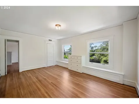 1341 SE 55th Avenue Portland OR 97215