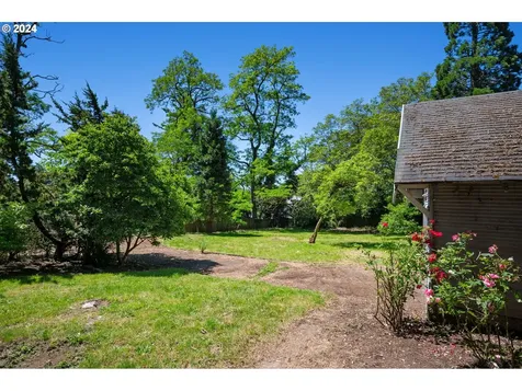 1341 SE 55th Avenue Portland OR 97215