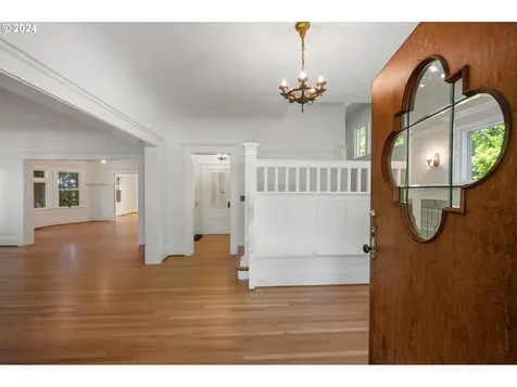 1341 SE 55th Avenue Portland OR 97215