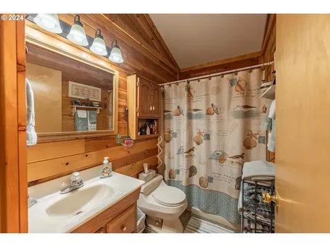 760 Crocker Avenue Coos Bay OR 97420