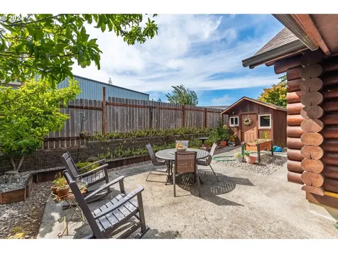 760 Crocker Avenue Coos Bay OR 97420