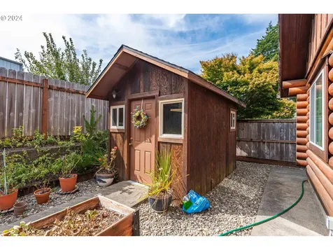 760 Crocker Avenue Coos Bay OR 97420
