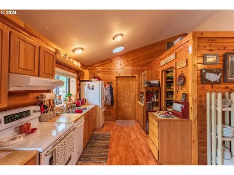 760 Crocker Avenue Coos Bay OR 97420
