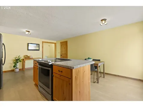 202 Frances Street Molalla OR 97038