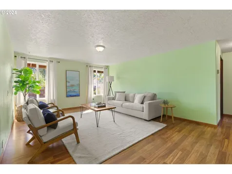 202 Frances Street Molalla OR 97038