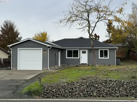 485 Harmony Drive Roseburg OR 97471