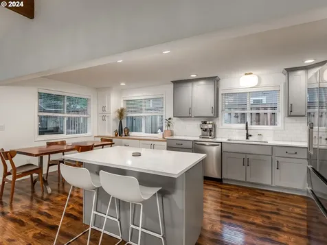 6955 SW Hyland Way Beaverton OR 97008