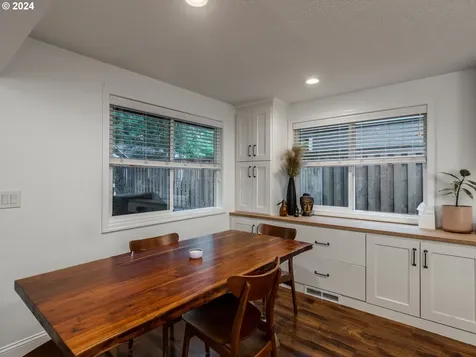 6955 SW Hyland Way Beaverton OR 97008