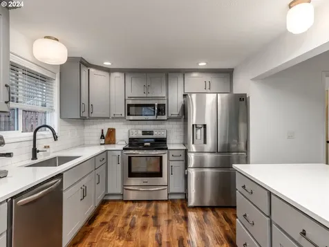 6955 SW Hyland Way Beaverton OR 97008