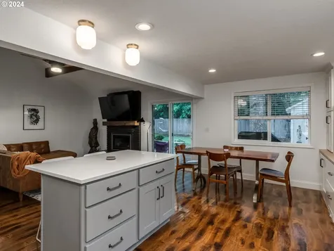 6955 SW Hyland Way Beaverton OR 97008