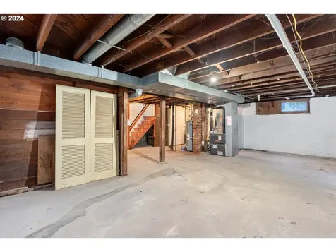 61 Ne 41st Avenue Portland OR 97232