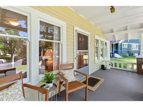 61 Ne 41st Avenue Portland OR 97232