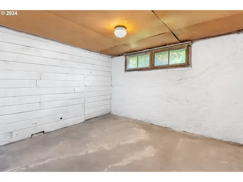 61 Ne 41st Avenue Portland OR 97232