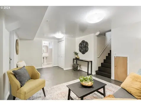 3427 N Gantenbein Avenue Portland OR 97227