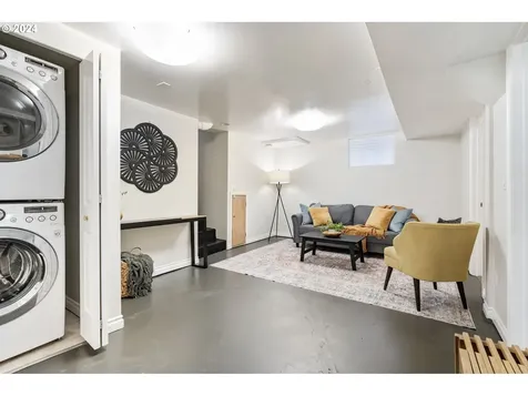 3427 N Gantenbein Avenue Portland OR 97227