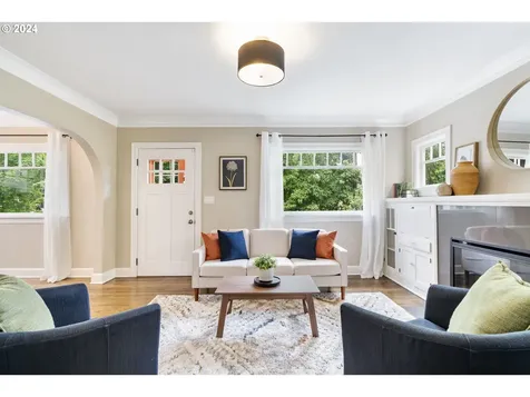 3427 N Gantenbein Avenue Portland OR 97227