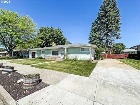 3410 9th Drive Baker City OR 97814