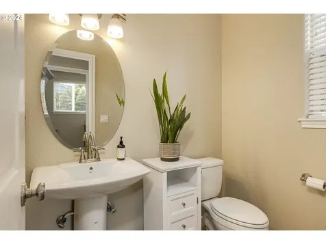 4712 E Masters Drive Newberg OR 97132