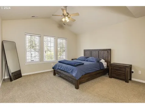 4712 E Masters Drive Newberg OR 97132
