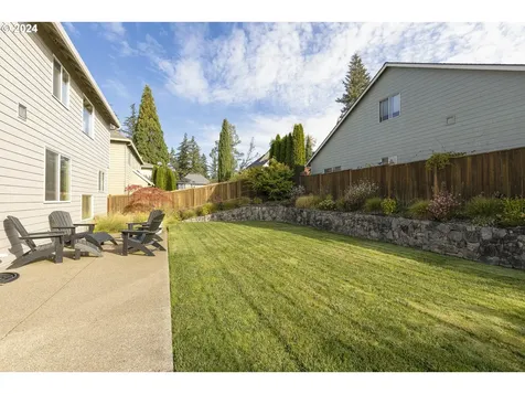 4712 E Masters Drive Newberg OR 97132