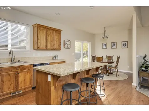 4712 E Masters Drive Newberg OR 97132