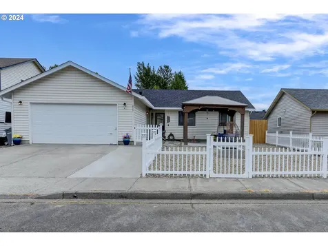 817 SE 7th Court Battle Ground WA 98604
