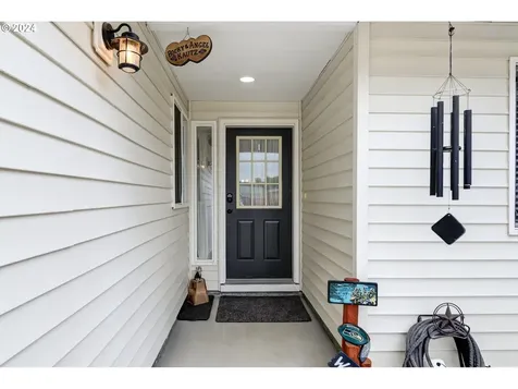 817 SE 7th Court Battle Ground WA 98604