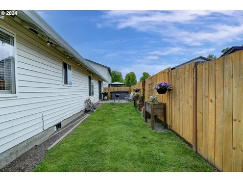 817 SE 7th Court Battle Ground WA 98604
