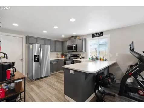 817 SE 7th Court Battle Ground WA 98604