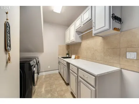 3779 NW 4th Way Hillsboro OR 97124